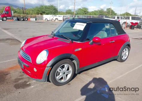 2006 Mini Cooper из США, поврежденный, VIN WMWRF335X6TG14298